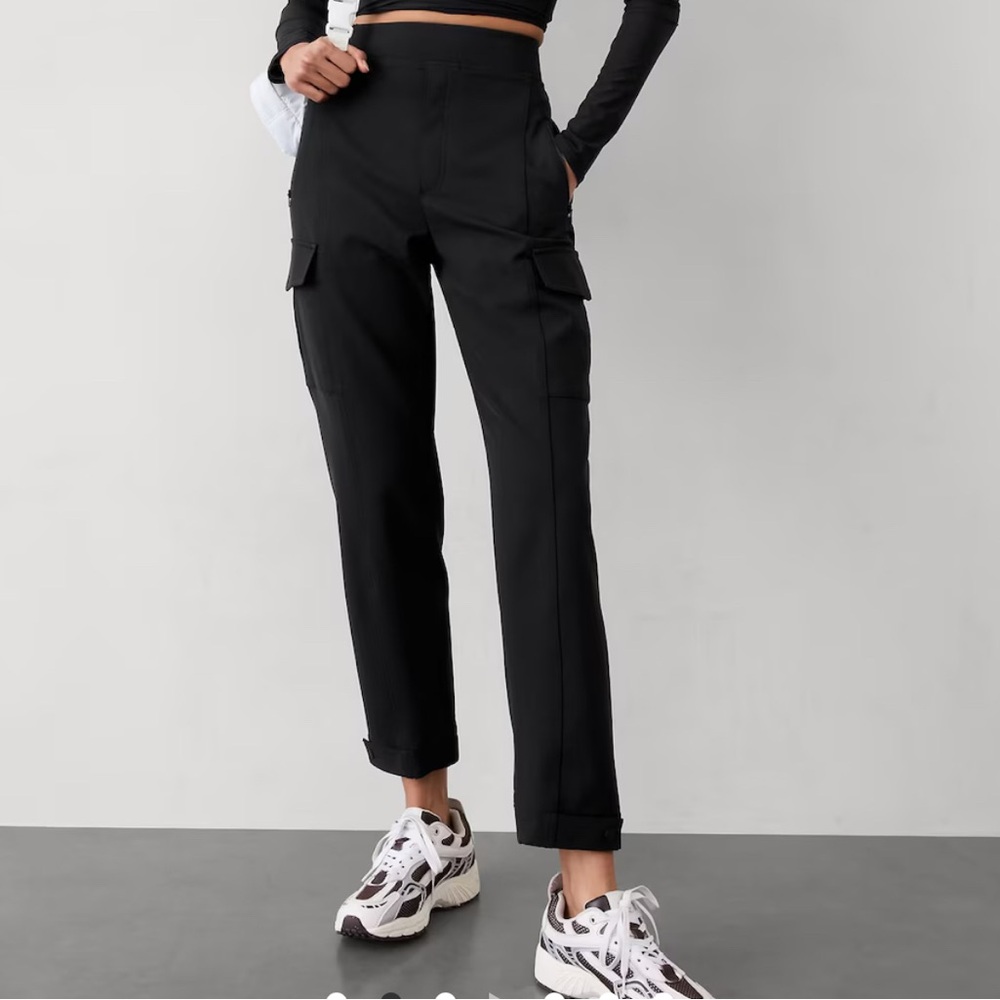 Athleta Endless Black Cargo Pants